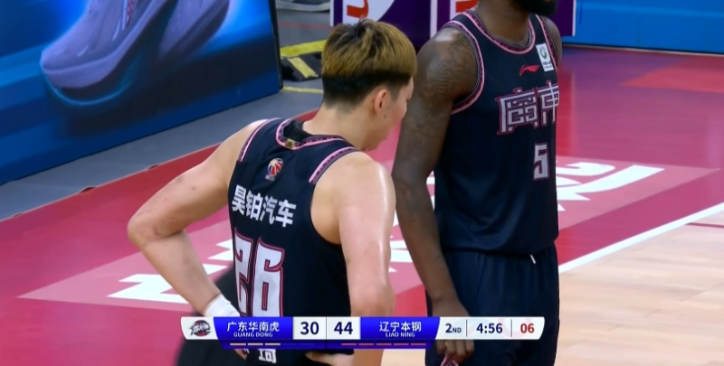 广东华南虎主场输给保定,降级形势严峻 广东华南虎主场输给保定,降级形势严峻