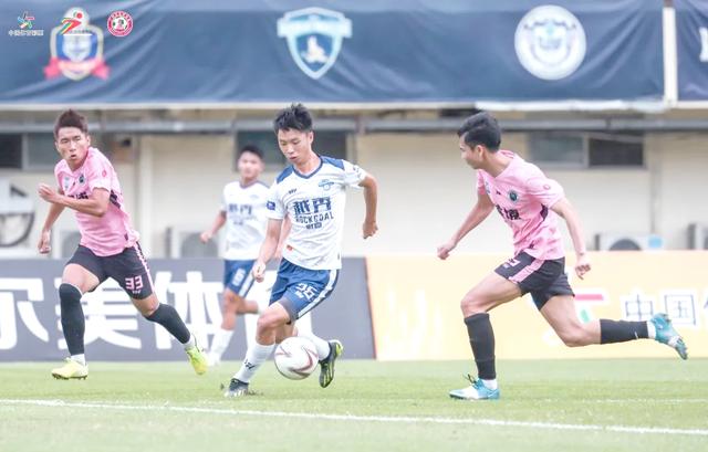 火拼激烈!劲旅球队鏖战在赛场上的简单介绍 火拼激烈!劲旅球队鏖战在赛场上的简单介绍