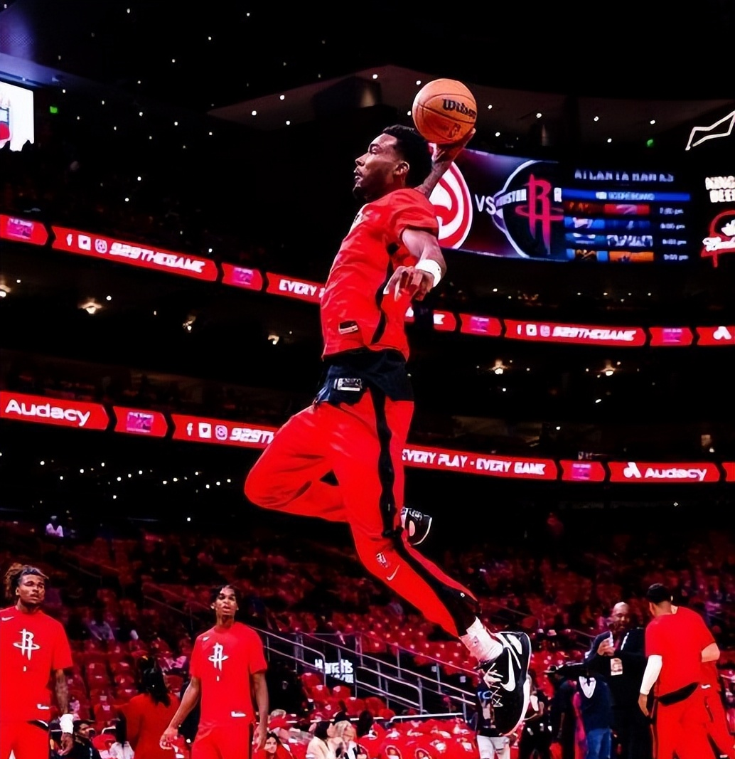 亚力克斯主场击败强敌,迎来连胜的简单介绍 亚力克斯主场击败强敌,迎来连胜的简单介绍