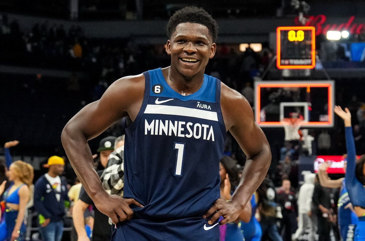 韩国球员加盟土耳其顶级球队备受期待的新秀 韩国球员加盟土耳其顶级球队备受期待的新秀