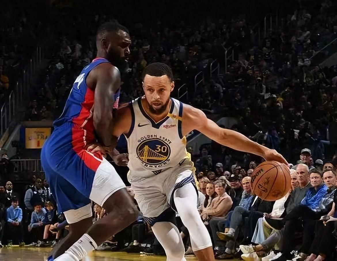 勇士取得四连胜，库里砍下30分